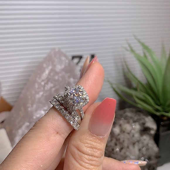 4ct tw square halo round brilliant bridal ring set - Picture 11 of 12